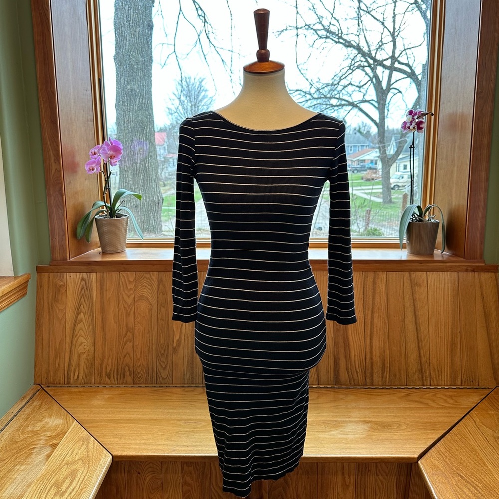 BCBGMaxAzria Black and White Striped Long Sleeve Midi Dress XS
